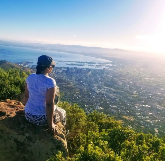 I climbed a total of 669.9 meters to the summit of Lion’s Head Mountain in South Africa, higher than the Empire State Building in New York, and higher than the Eiffel Tower on the Champ de Mars in Paris, France.